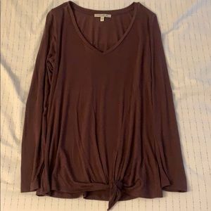 Long Sleeve T-shirt with Front Knot